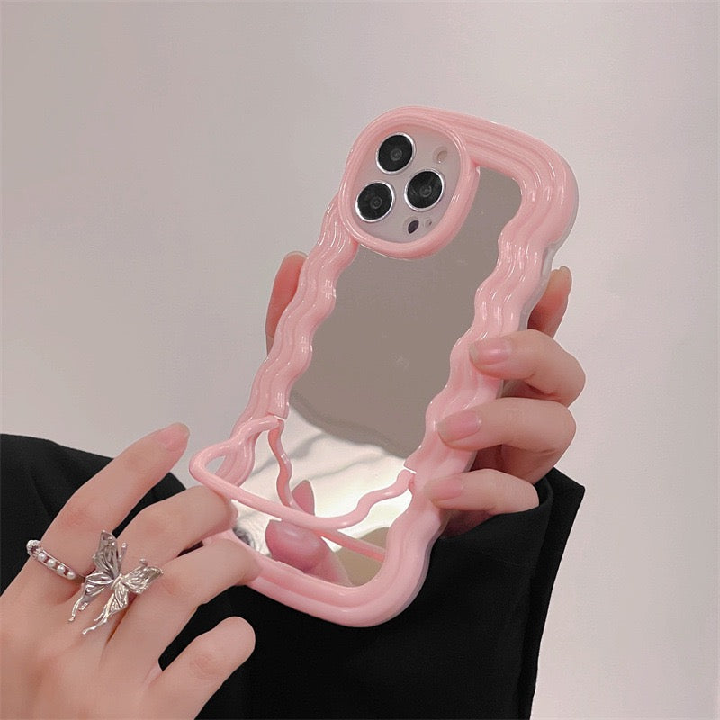 Wavy mirror phone stand case