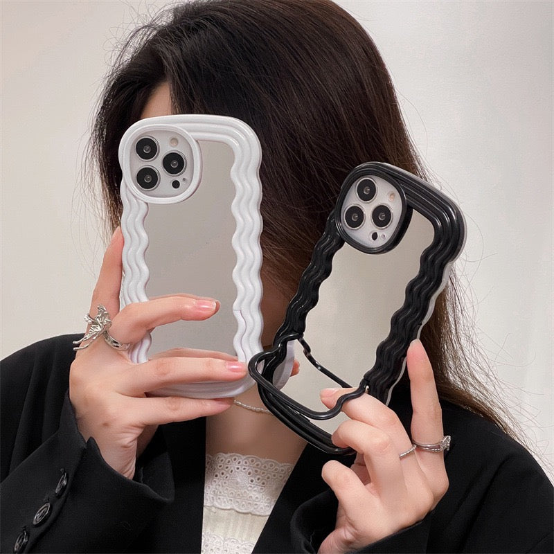 Wavy mirror phone stand case