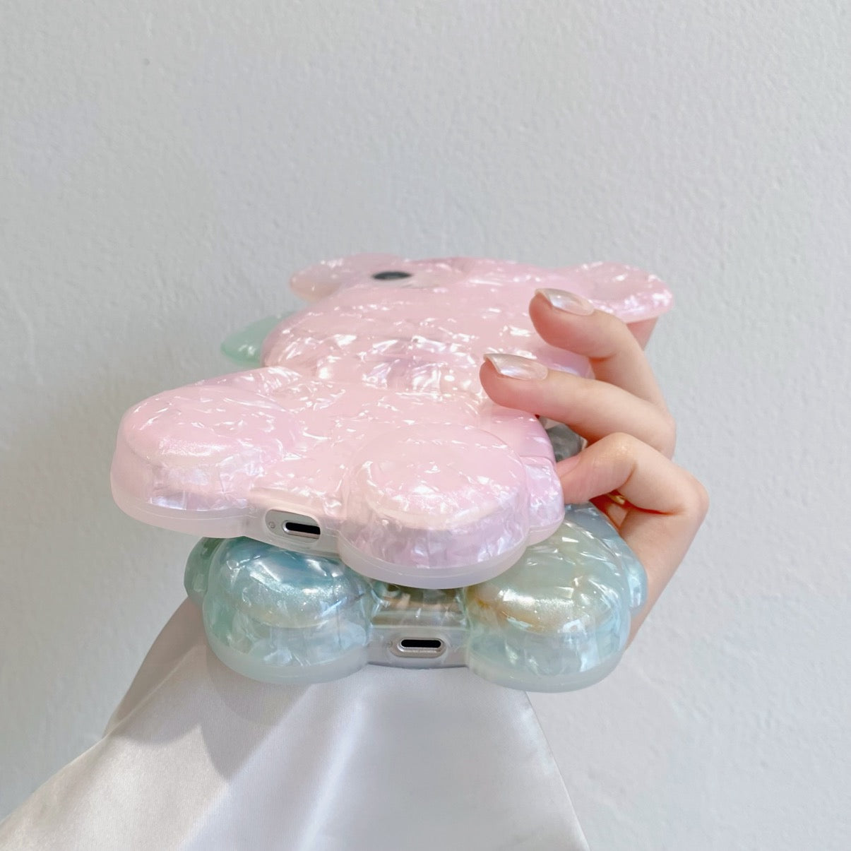 Iridescent 3D bear case